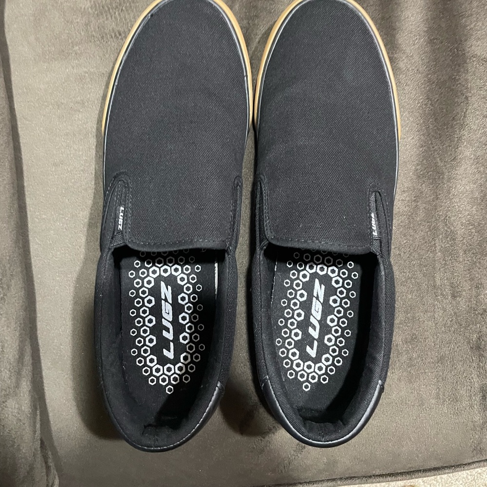 Lugz slip on shoes